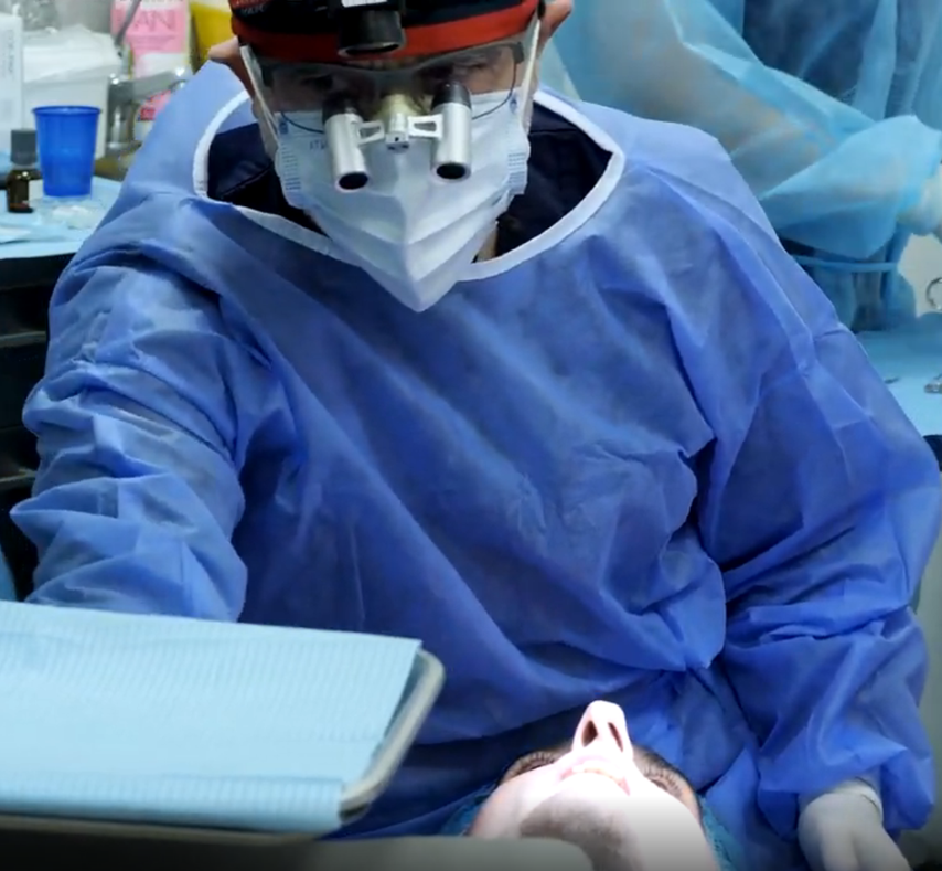 Giovanni Zucchelli during a live surgery course